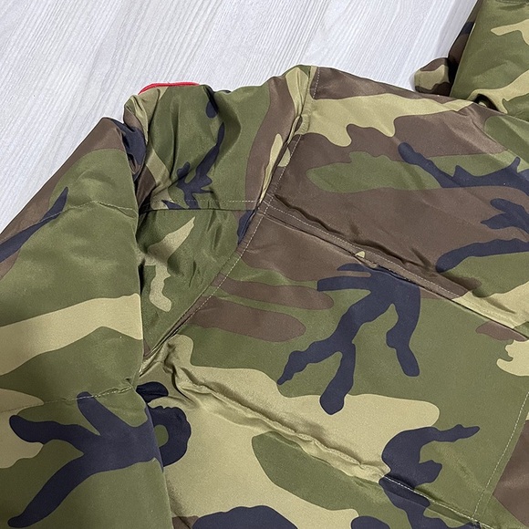 Canada Goose Camo Macmillan Parka Down Jacket - Picture 10 of 12